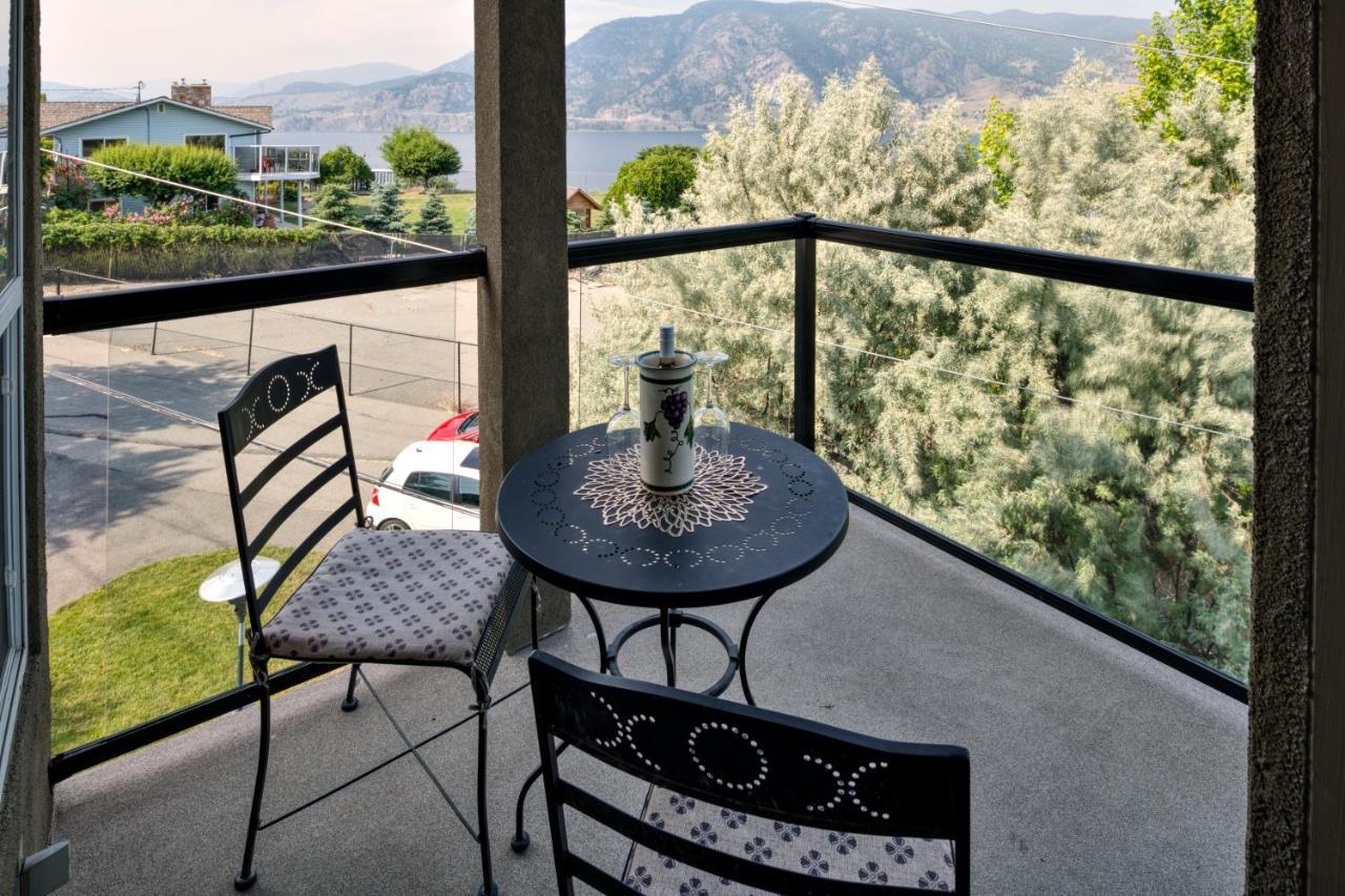 Above The Beach Guest Suites Penticton Exterior foto